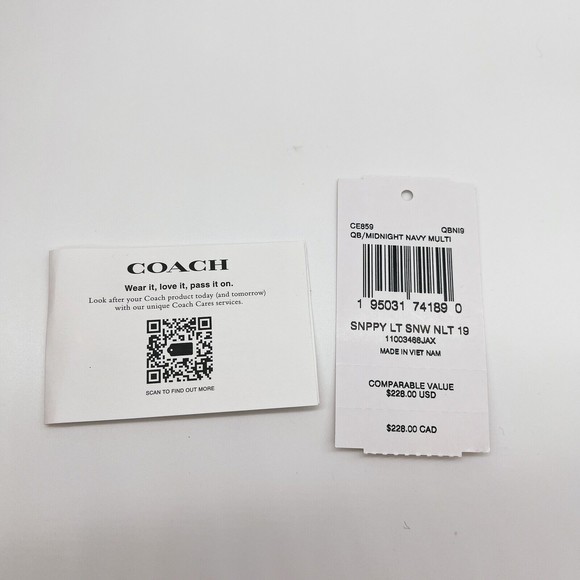 Coach X Peanuts CE859 Nolita 19 With Snoopy Let It Snow Motif Wristlet NWT $228 - Picture 8 of 12